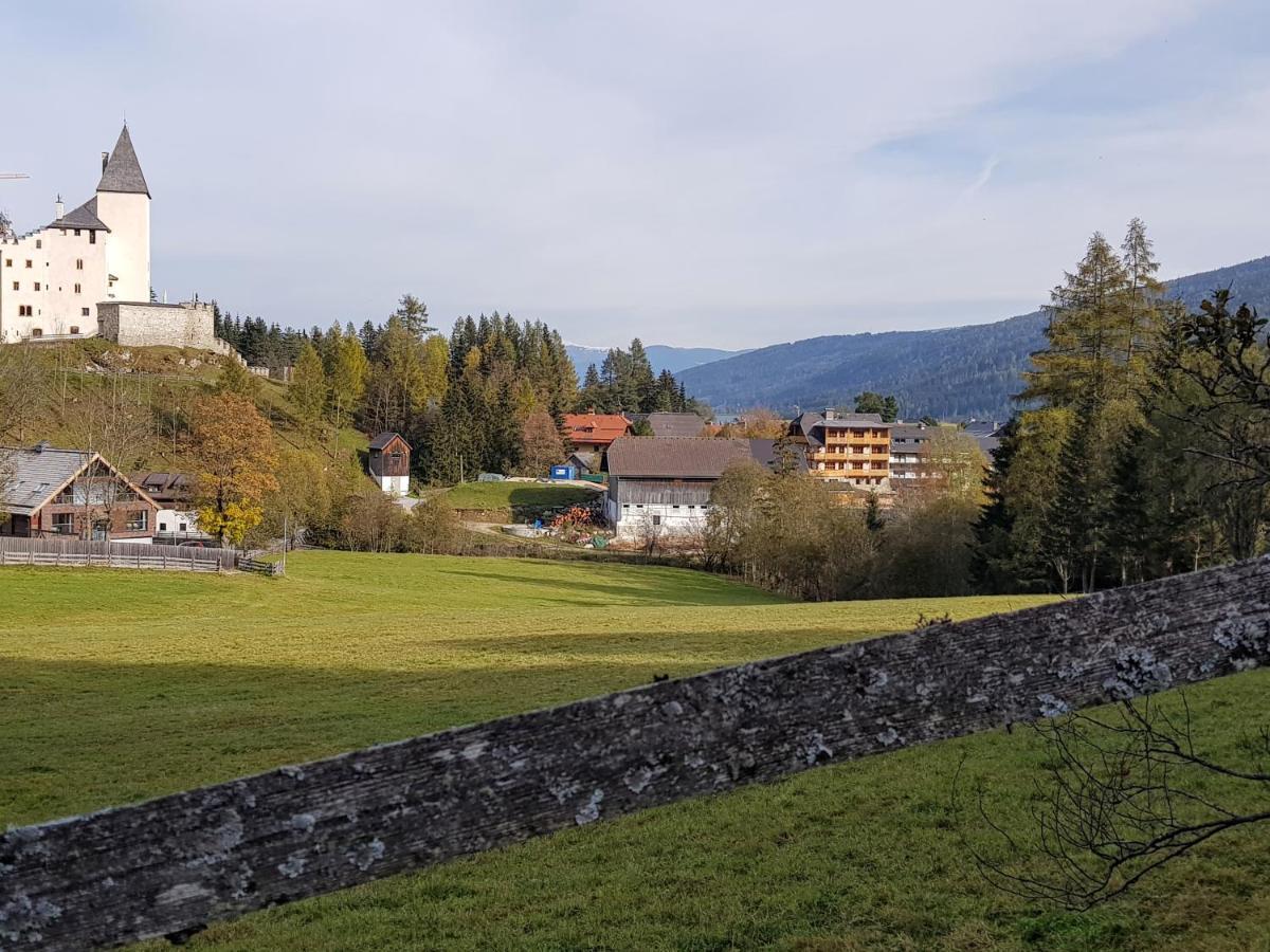 Burglodge Fischerkeusche Mauterndorf  Dış mekan fotoğraf